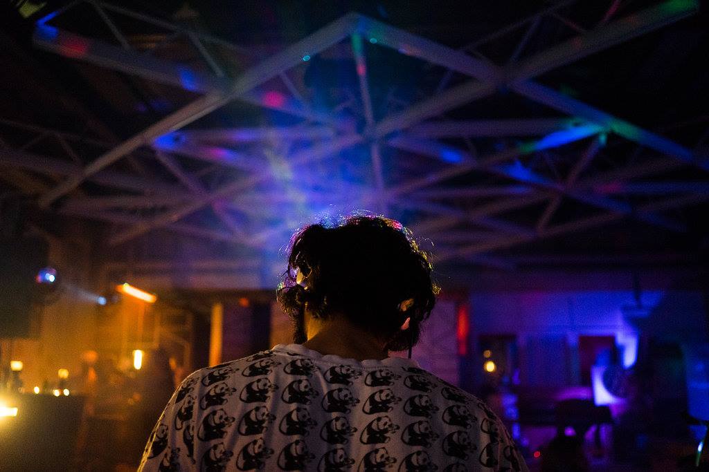 Animation DJ pour mariages dans le Lot sur vinyles.